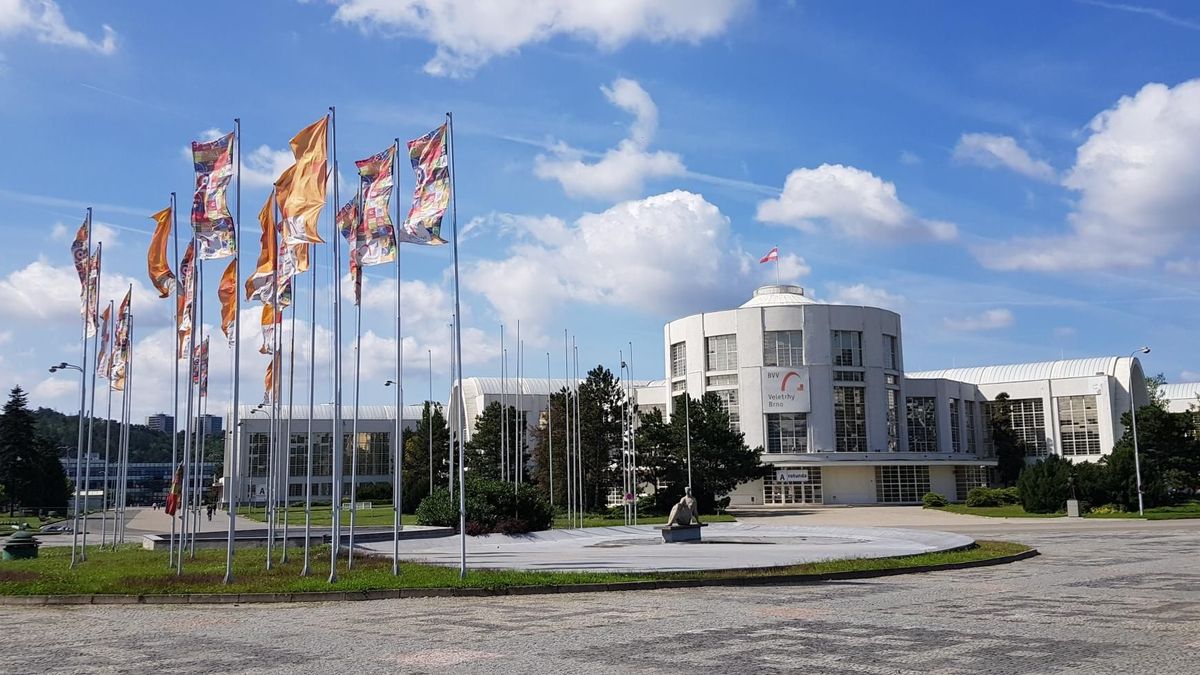 Strojírenský veletrh v Brně nabídne nové příležitosti v obranném průmyslu i robotizaci