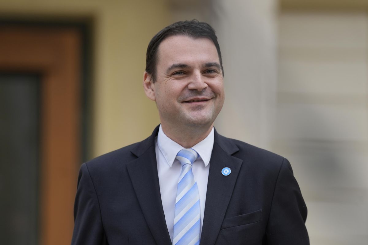 Motoristé chtějí ve vládě své poslance, ne experty jako SPD