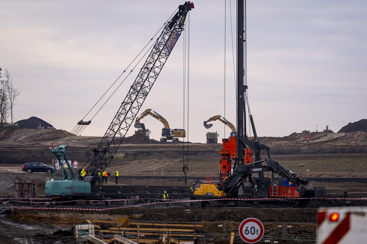 FOTO: Vzniká tunel, který ukončí kolony na Jižní spojce