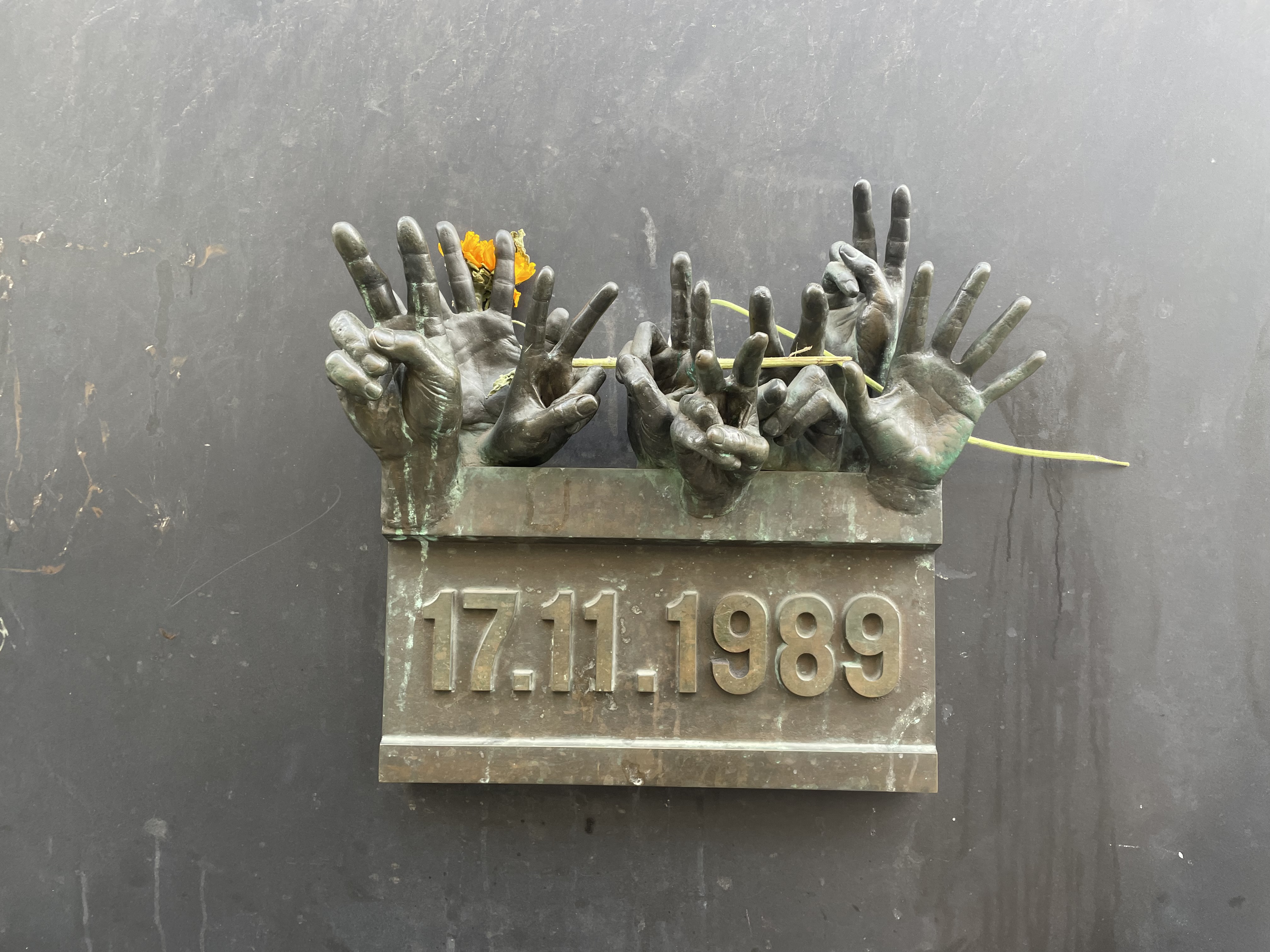 Kvízy: otestujte si znalosti o 17. listopadu, Hirošimě i starých seriálech