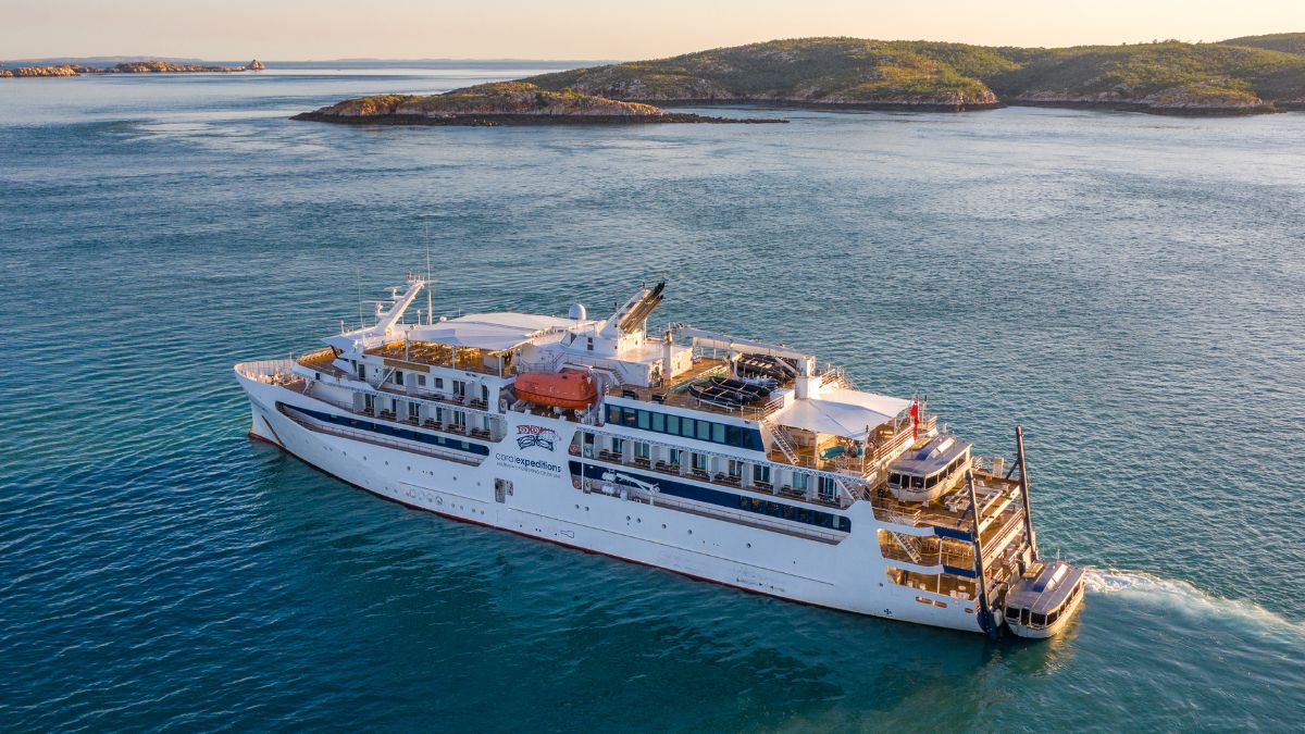 Výlet lodí za milion. Ženu zapomněli na australském ostrově, pak ji našli mrtvou