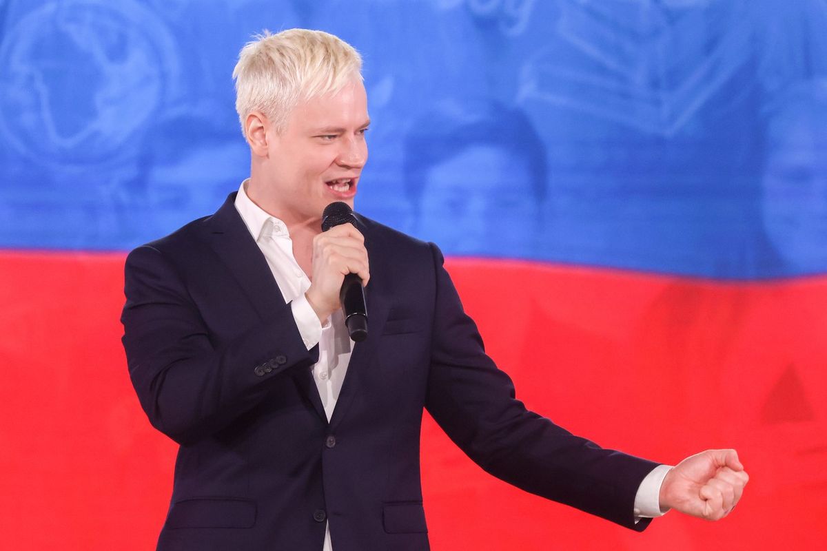 Slunce Koreje. Ruský zpěvák Šaman přivezl do Pchjongjangu oslavnou píseň pro Kima