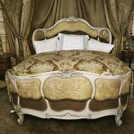 Návštěvníci nahlédnou i do ložnic.