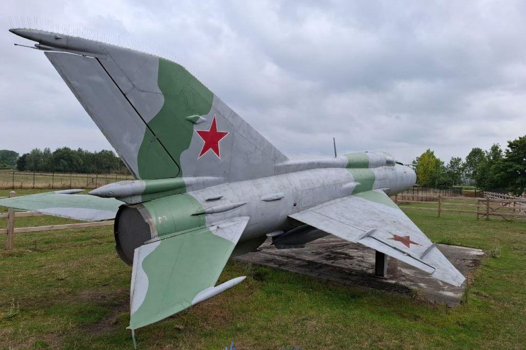 Belgičan prodal v aukci vysloužilou stíhačku MiG-21. Léta ji měl na zahradě