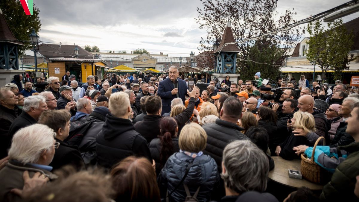 Orbánova strana zahájila petiční akci proti údajným bruselským válečným plánům