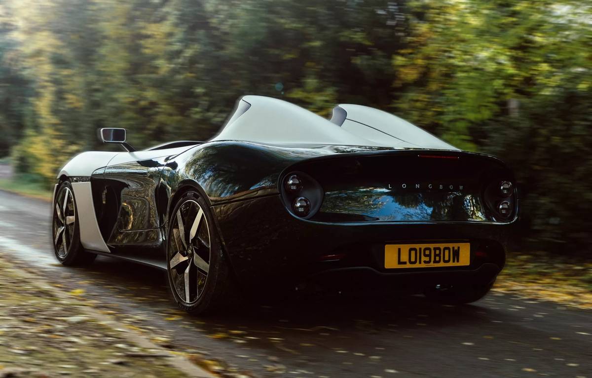 Prototyp Longbow Speedster při jízdě