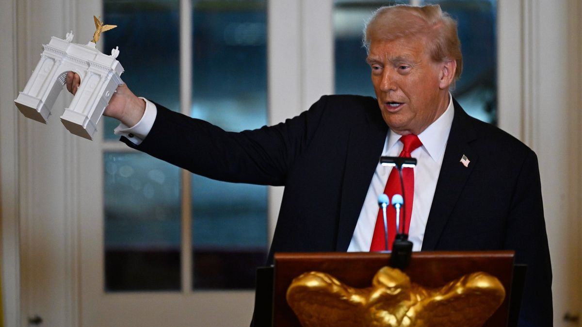 Ve Washingtonu má vyrůst Trumpův vítězný oblouk. Prezident ukázal maketu