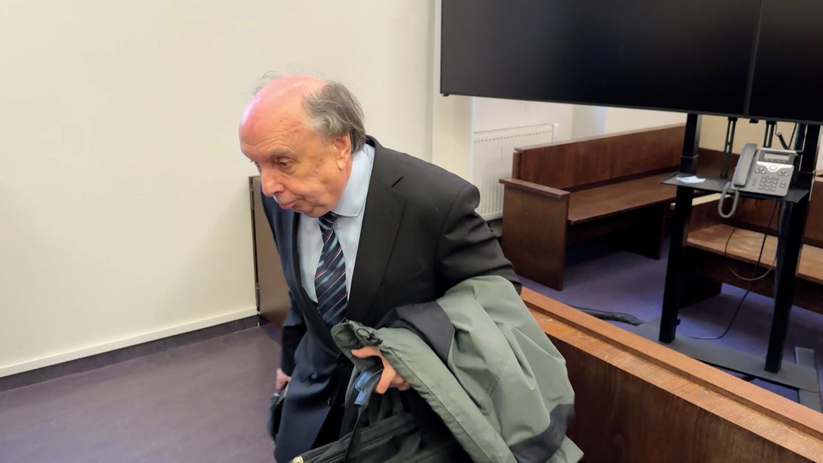 Advokát naváděl svědkyně, aby lhaly ve prospěch obviněného Ukrajince. Dostal podmínku, pokutu a 4 roky zákaz činnosti