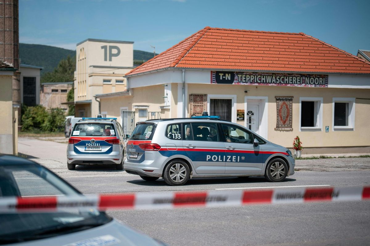 Skupina nezletilých v Rakousku dostala tresty za znásilňování učitelky
