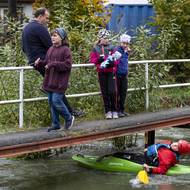 Voda z Vavřineckého rybníka se pouští pouze jednou ročně, právě kvůli této akci.