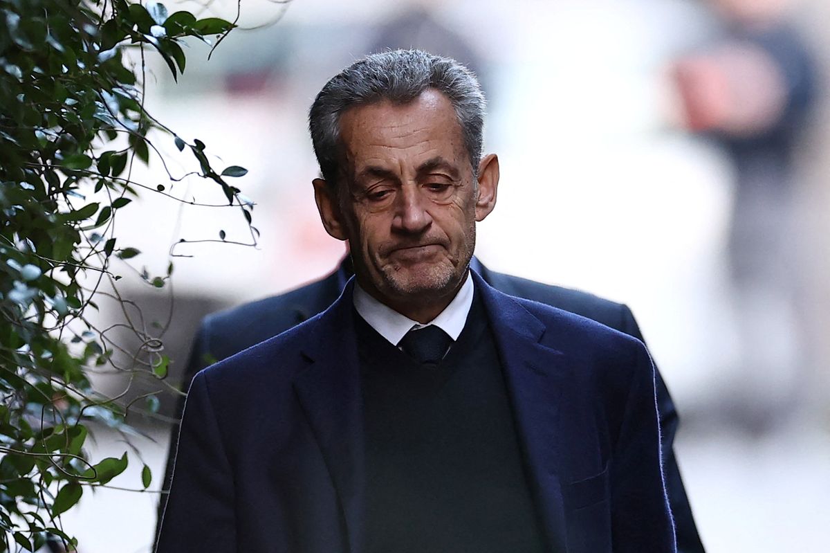 Sarkozy nastoupil do vězení