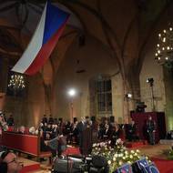 Slavnostní předávání vyznamenání ve Vladislavském sále.