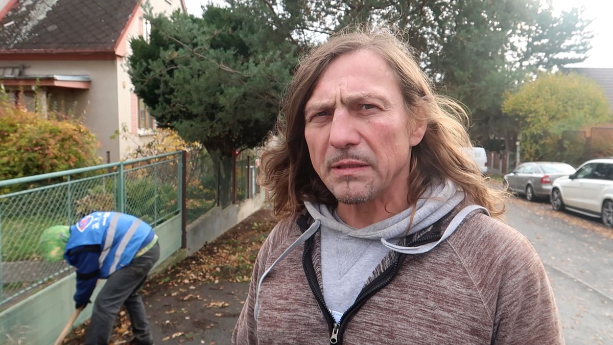 Z bezdomovce asistentem plzeňských strážníků. Uniformu nosit nemusí