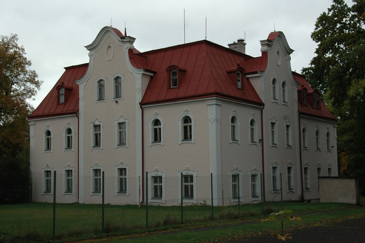 V Dalovicích na Karlovarsku by mohla vzniknout první církevní škola v kraji