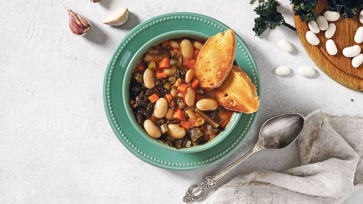 Recept na ribollitu, hustou polévku z Toskánska