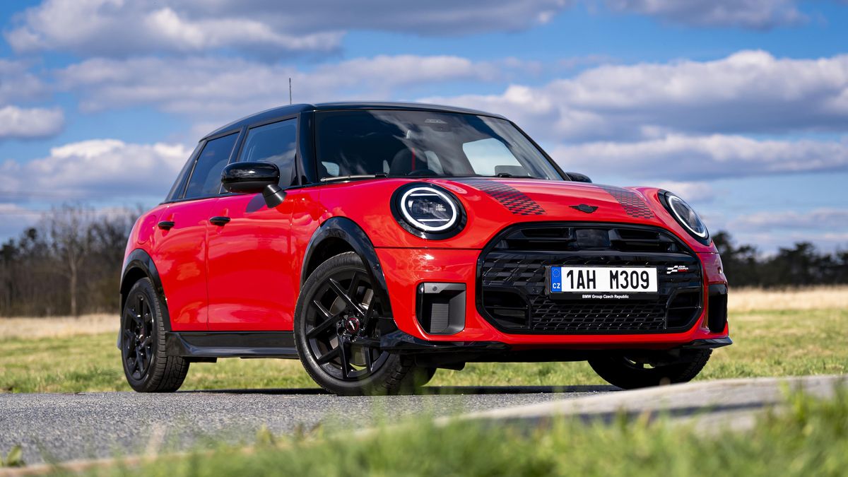 Test pětidveřového Mini Cooper S: Pořád umí nadchnout řidiče