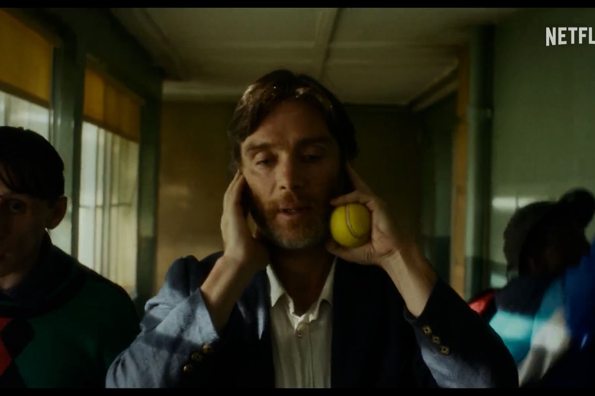 RECENZE: Cillian Murphy chce jako Steve zachránit všechny. Hůl zlomil jen sám nad sebou