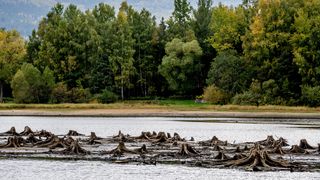 Paradoxní situace. Půda je nasycená, ale přehrady mají málo vody