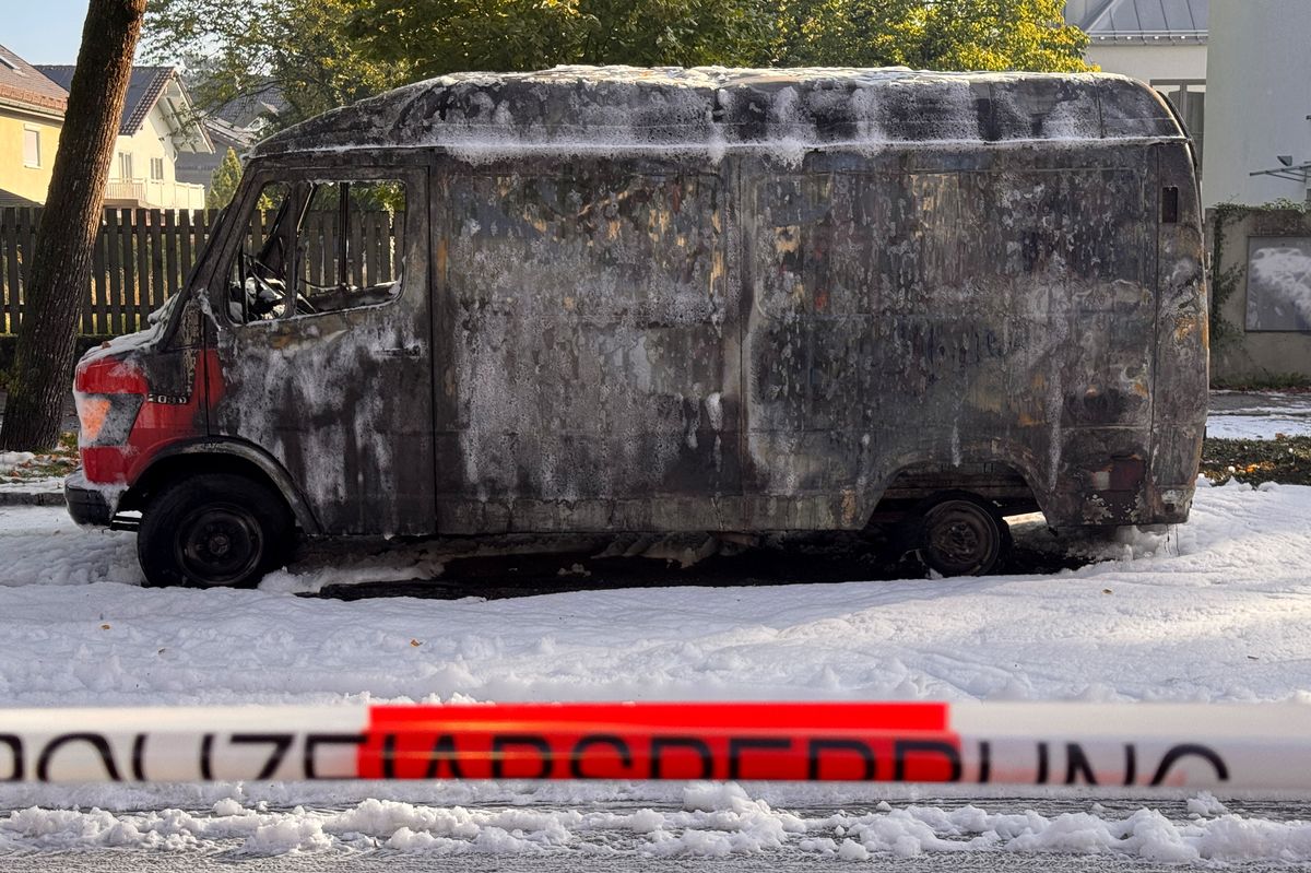Výbuchy a zapálený dům v Mnichově: Policie provádí velký zásah