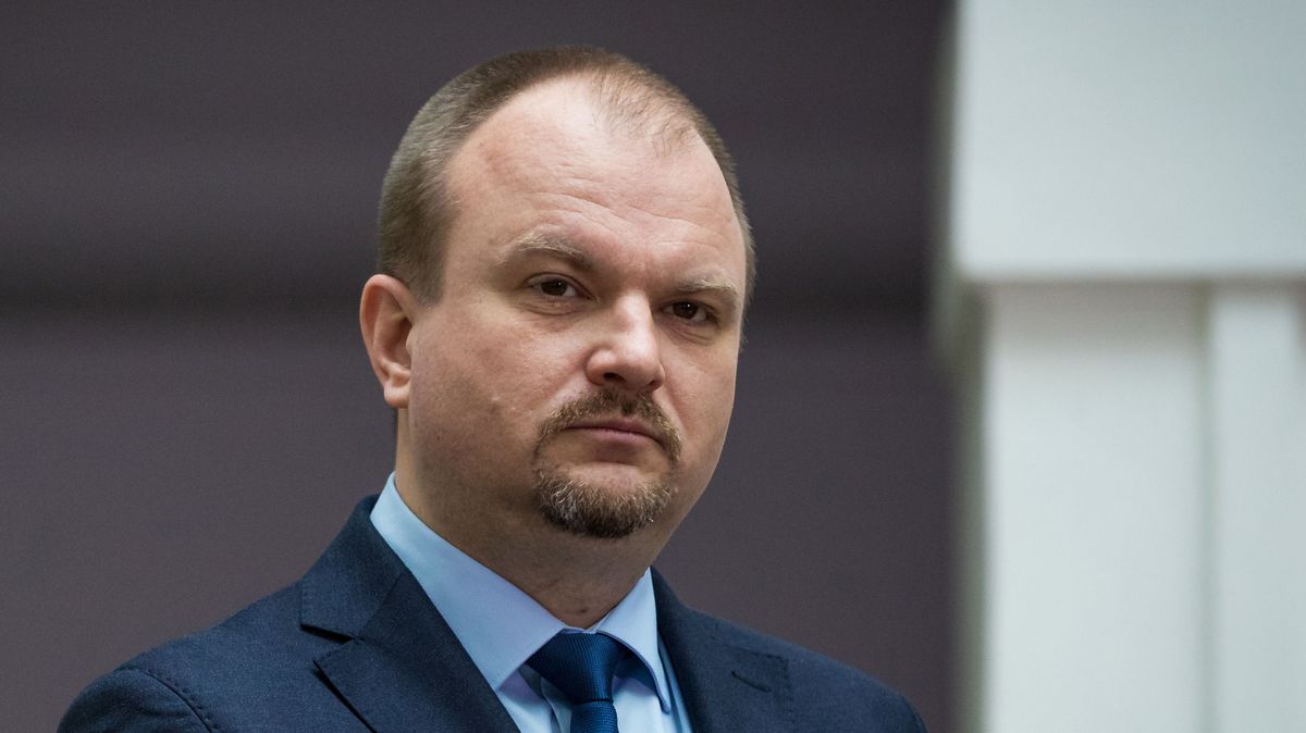 Jurečka přijal rezignaci šéfa DIA kvůli nefunkčním eDokladům