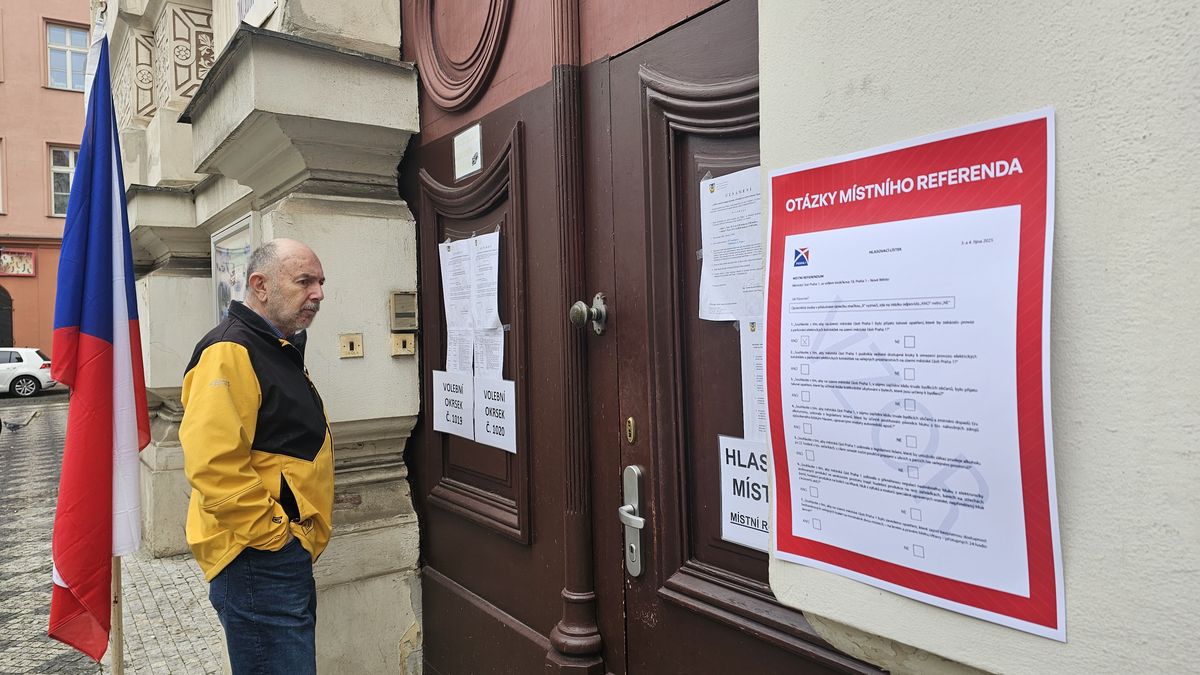 V Praze 1 obyvatelé souhlasí se zákazem elektrokoloběžek. O referendu polovina lidí nevěděla