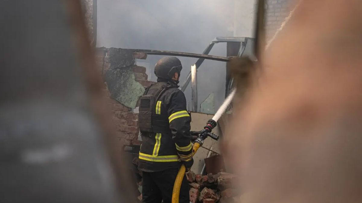 Rusové udeřili na perinatologické centrum v Sumách. Léčí tam těhotné či novorozence
