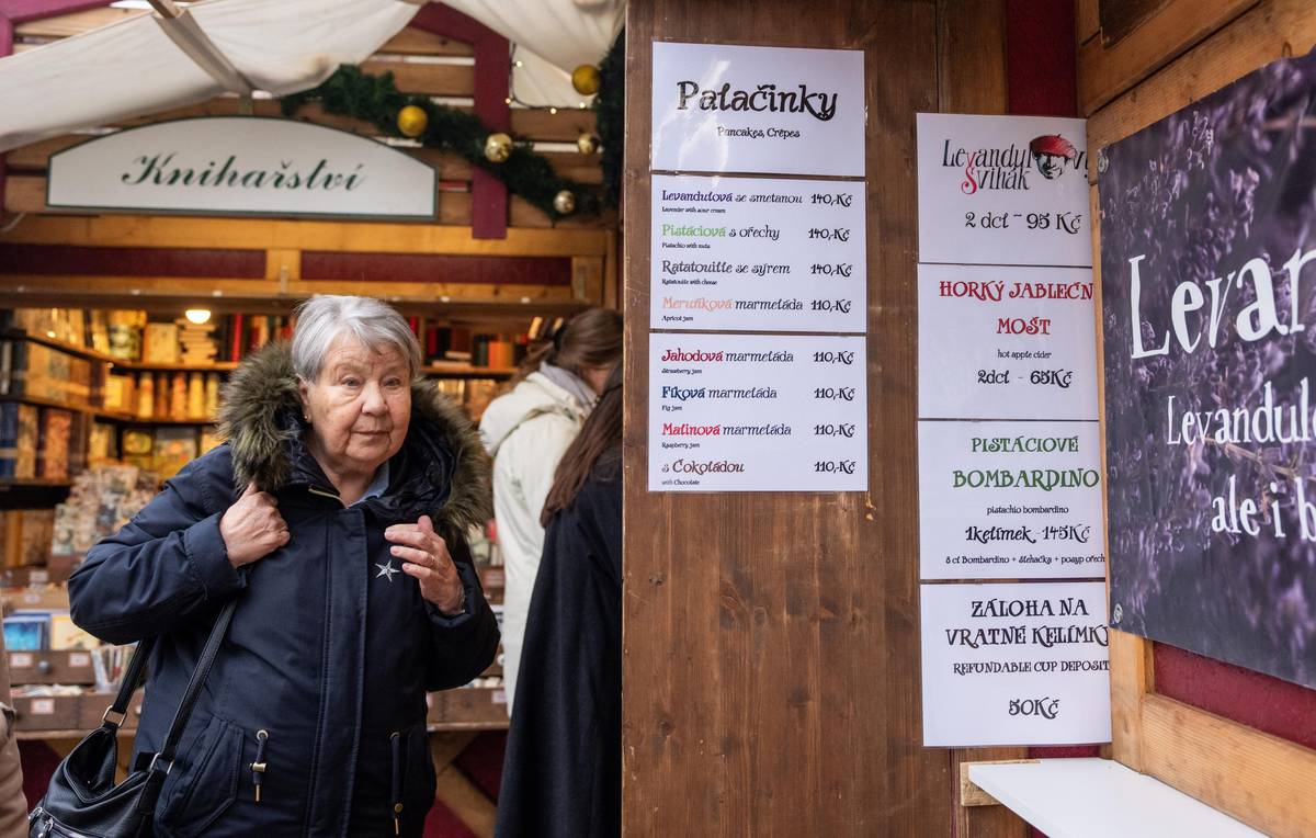 Advent oficiálně začíná až na samém konci listopadu, ale adventní trhy už se rozbíhají.