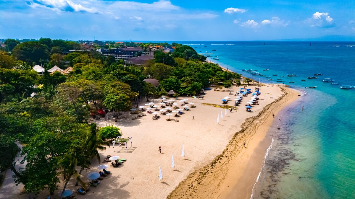 Na ostrově Bali chtějí zakázat soukromé pláže