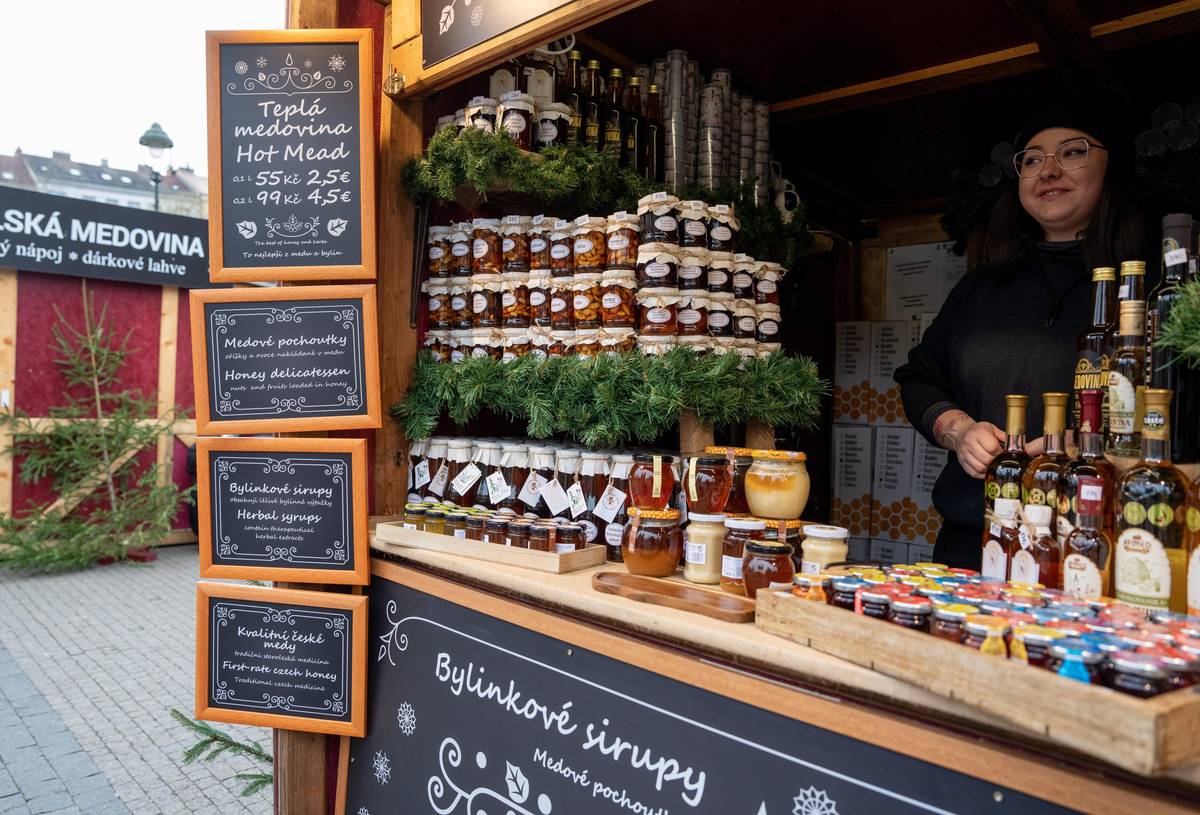 Nicméně pokud chcete na trhu platit eury, vyjde vás pochoutka dráž. V lepším případě o přibližně deset procent.