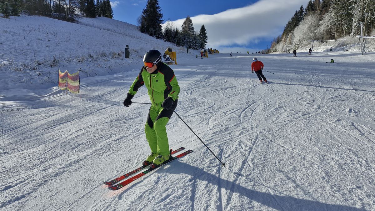 V Jeseníkách zahajují provoz první lyžařská střediska