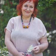 Netradiční vánoční cukroví s bylinkami a divokými plody peče bylinkářka Eva Huňková.