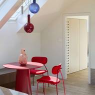 Architektky rády do svých interiérů používají vybavení z dílen českých designérů a umělců.