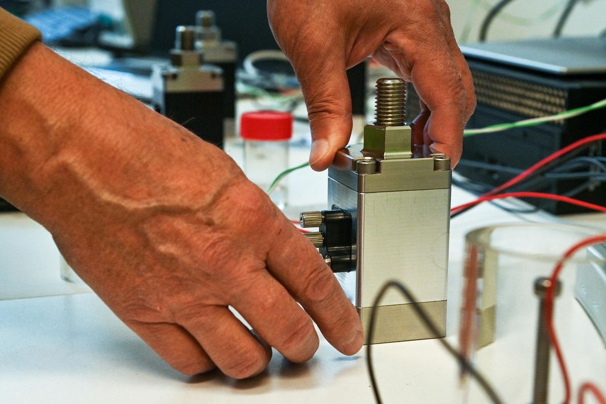 V Ostravě patentují přístroj, který má usnadnit výzkum materiálů pro výrobu baterií