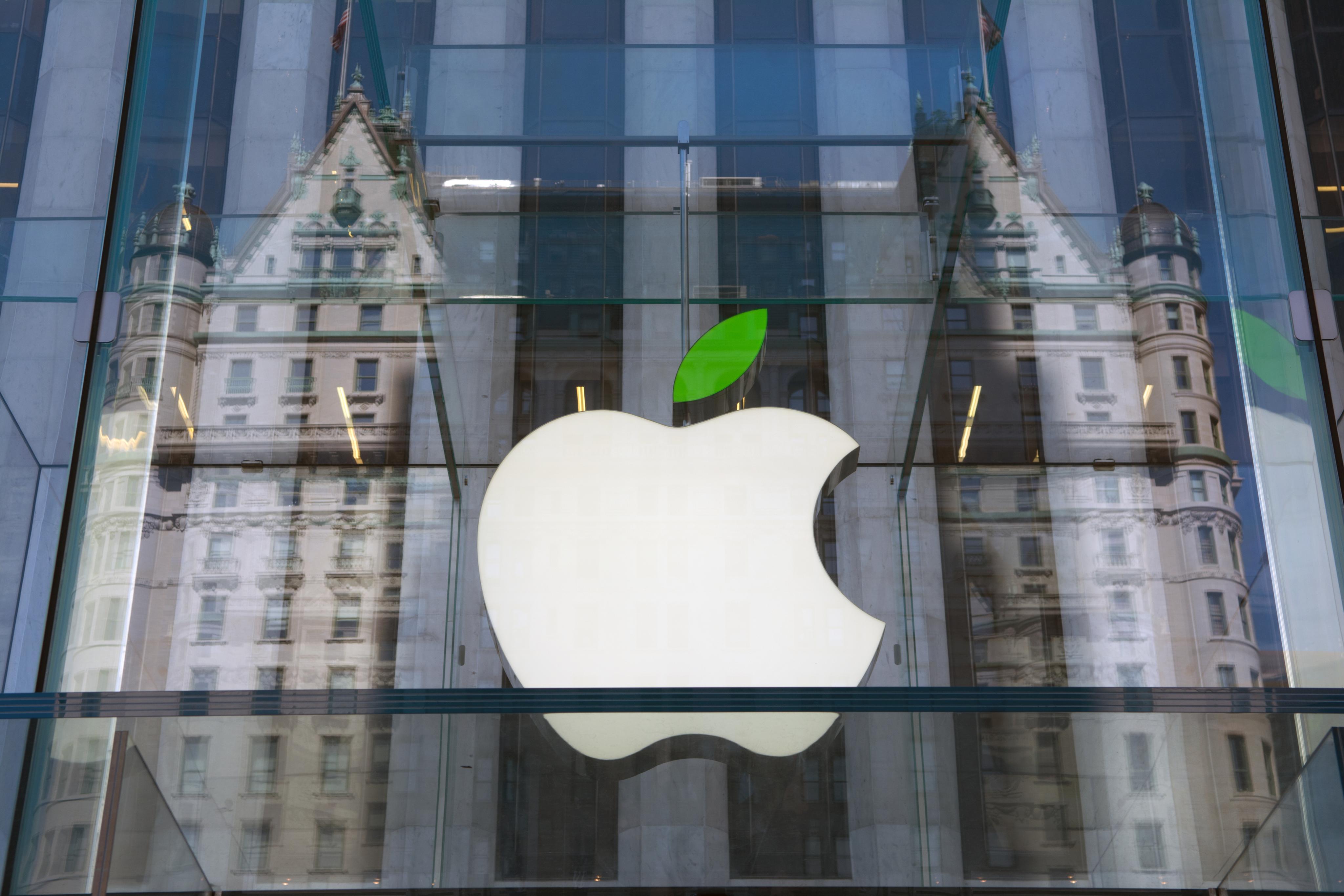 Apple zaplatil v Česku na dani z příjmů 173 milionů korun