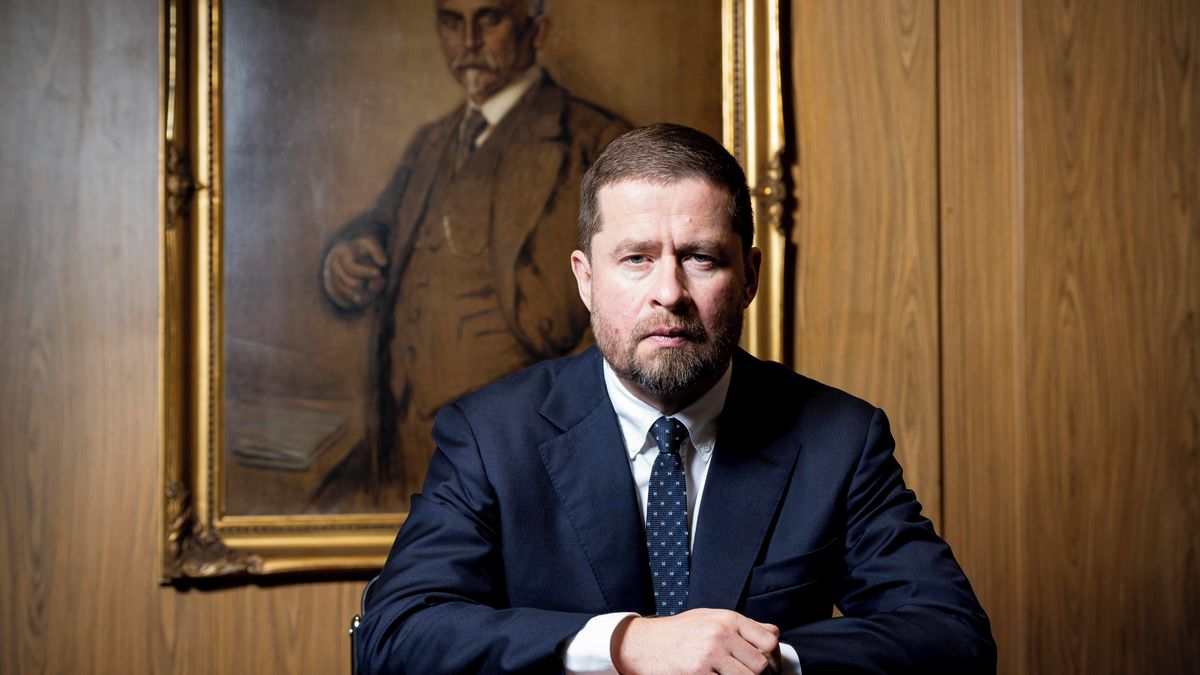 ČNB vydělávala, přesto skončila ve ztrátě. Může za to silná koruna