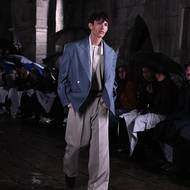 Hedvábno-vlněná saka nesla název „Aristocrat“.