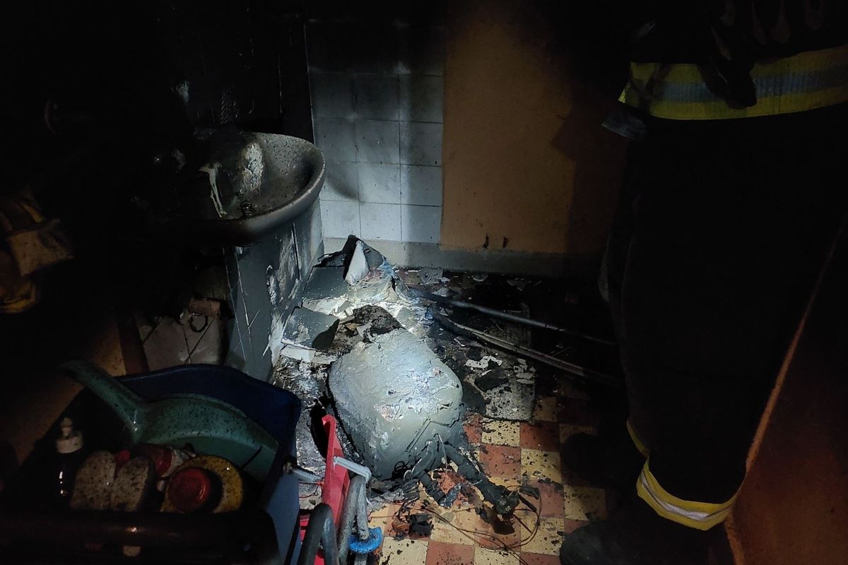 V pardubické škole shořel bojler, saze se dostaly do vybavení 