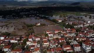 Noc plná bouří. Lesbos zaplavily přívalové povodně