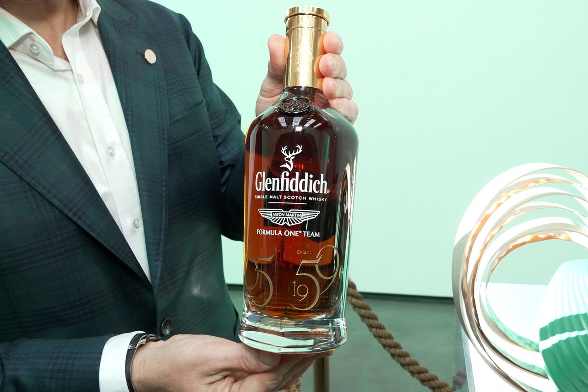 Whiskey z roku 1959 za 2,5 milionu. Jedna z pouhých sedmi lahví míří k českému sběrateli
