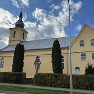 Kostel ve vesničce západní Ukrajině