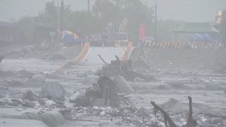 Zpustošil Filipíny, nyní míří tajfun Fung Wong na Tchaj-wan