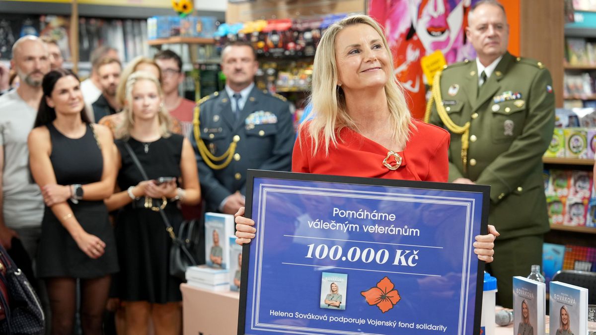 Helena Sováková strávila celý život v uniformě. Válečným veteránům pomáhá dodnes