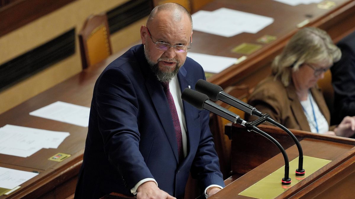 Rozpočet může skončit u Ústavního soudu. Vládní poslanci prý „porušili slib“