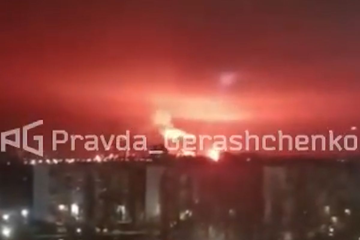 Ukrajinci udeřili na ropnou rafinérii v ruském Saratově