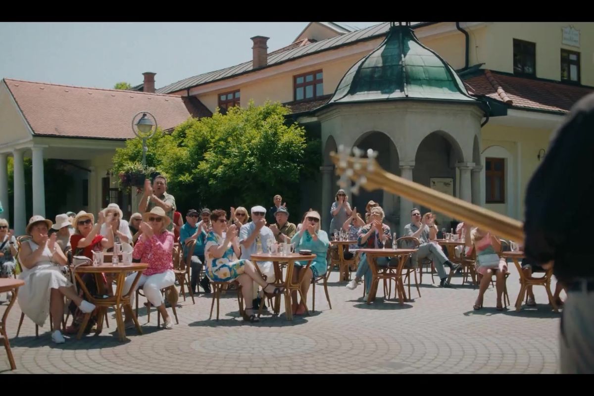 Múza Vondráčková, lamači srdcí Pechlát, Jeřábek a Fischer. To je komedie Šviháci