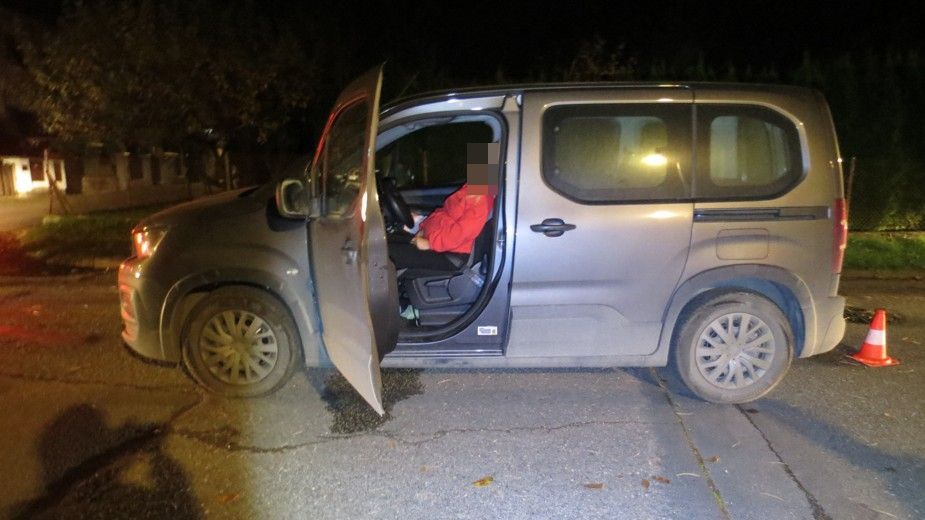 Opilá řidička na Rychnovsku jela v protisměru, pak usnula během policejní kontroly