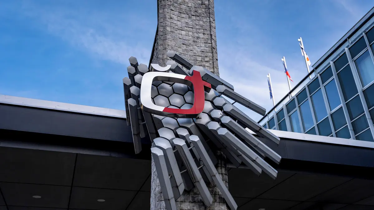 Máme obavu ze snahy o ovládnutí médií veřejné služby, píší zaměstnanci televize a rozhlasu