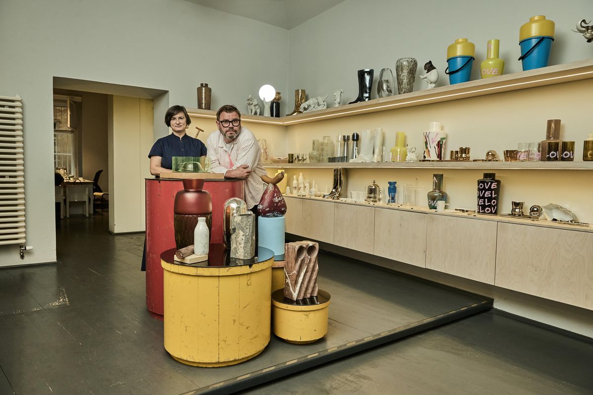 Retrospektivní výstava představuje design se smyslem pro humor