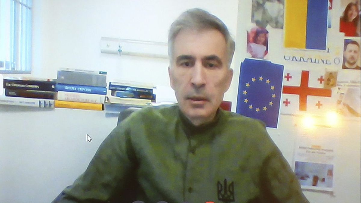 Saakašvili se po třech letech na klinice vrátil do vězení