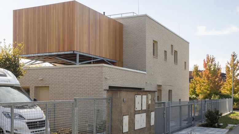 Dům se saunou na střeše je inspirativní stavbou pro milovníky soukromého wellness